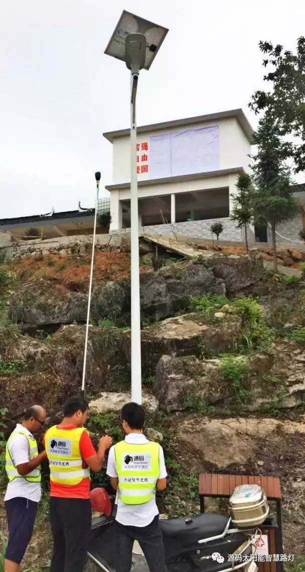 太陽能路燈，太陽能路燈廠家，太陽能路燈價格，太陽能平板燈，光伏照明，道路照明，助力新農(nóng)村建設(shè)，太陽能路燈優(yōu)質(zhì)服務(wù)商