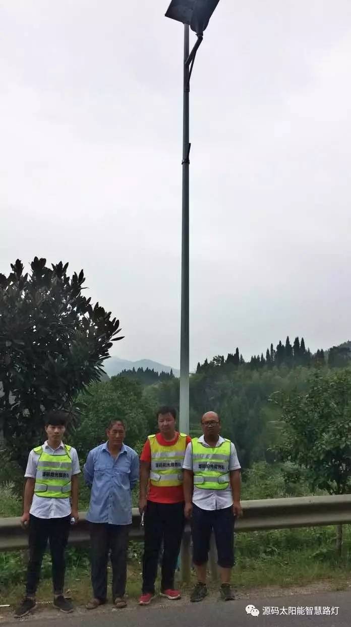 太陽能路燈，太陽能路燈廠家，太陽能路燈價格，太陽能平板燈，光伏照明，道路照明，助力新農(nóng)村建設(shè)，太陽能路燈優(yōu)質(zhì)服務(wù)商