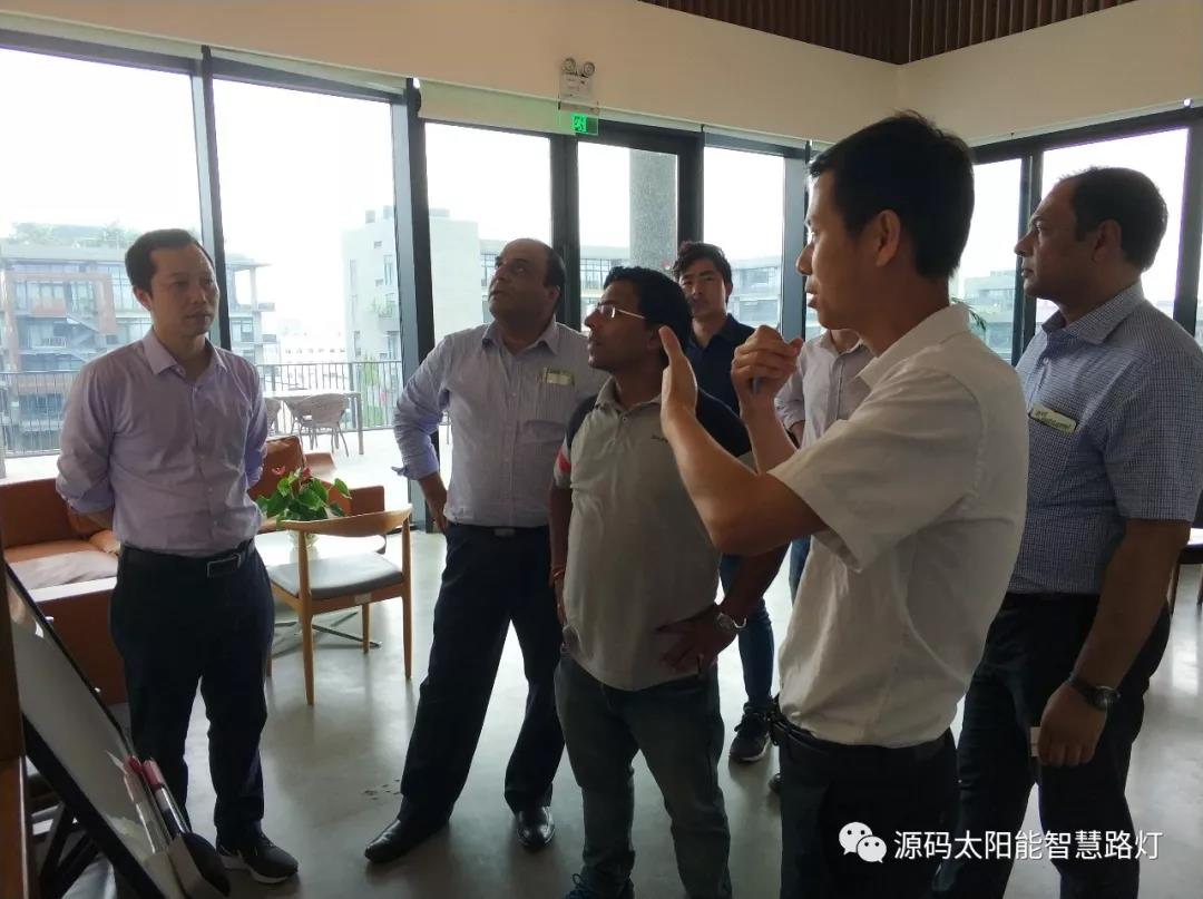 飛利浦高層領導蒞臨源碼參觀學習，有望進一步合作
