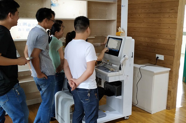 健康一體機適合在學校使用嗎?答案是:太適合!看完就明白 健康一體機適合在學校使用嗎?答案是:太適合!看完就明白